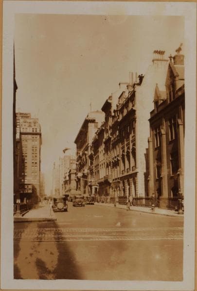 Manhattan: 51st Street - Madison Avenue, 1932