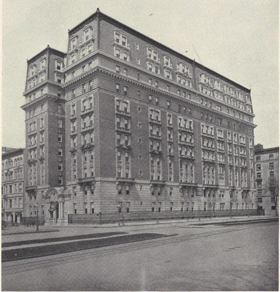 The Manhassett, Broadway, 108th to 109th Streets., 1908