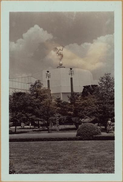 Queens: Flushing Meadow Park - New York World's Fair of 1939-40 - [American Telephone and Telegraph Company Exhibit.], 1939