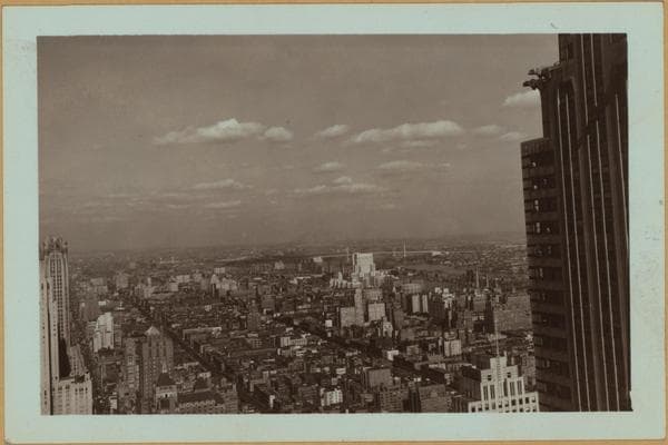 General view - [Manhattan - Lexington Avenue - 42nd Street (East) - Chanin Building.], 1936