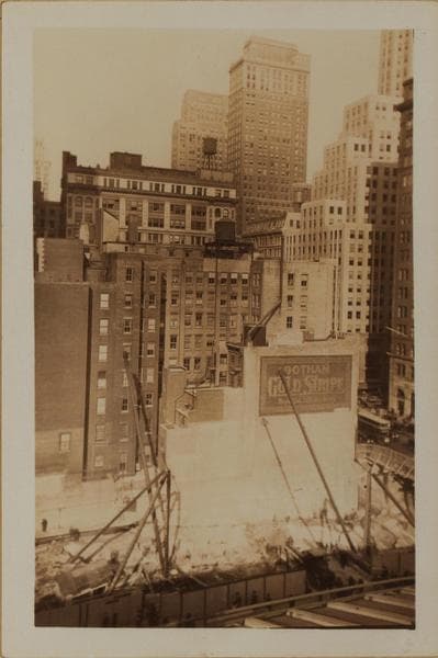 Manhattan: 5th Avenue - 42nd Street, 1930