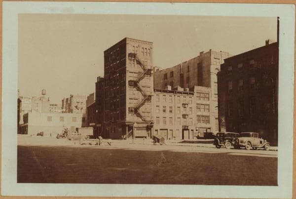 Manhattan: Water Street - Pike Slip, 1934