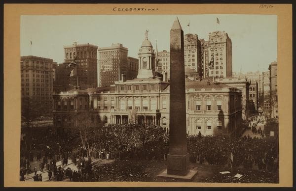Celebrations - Parades - Municipal events - Armistice - [The peace celebration at City Hall Park.], 1918