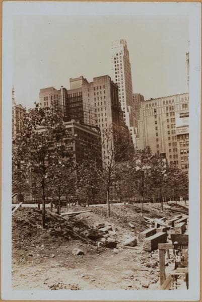 Manhattan: 42nd Street (West) - 6th Avenue, 1930–1934