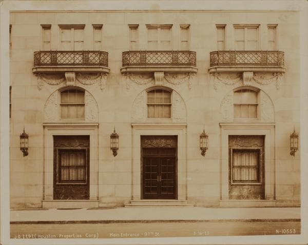 Manhattan: 5th Avenue - 97th Street, 1925