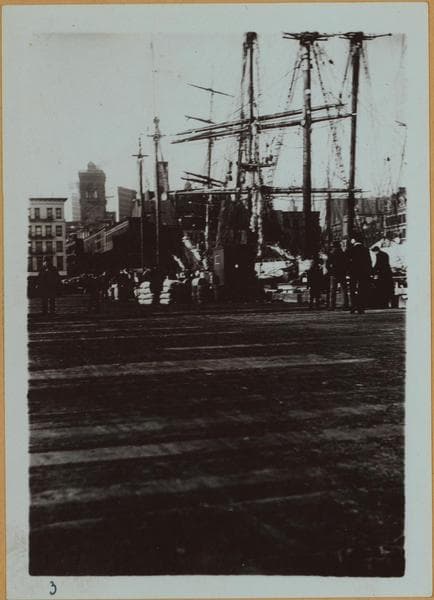 East River scenes., 1900