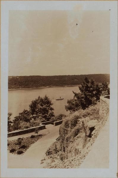Manhattan: Fort Tryon Park., 1936