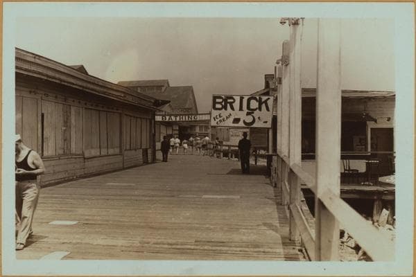 Staten Island - South Beach - [Harris's Hotel.], 1929–1935