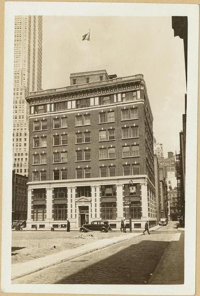 Manhattan: Front Street - Maiden Lane, 1935