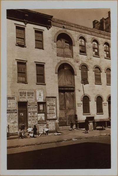 Manhattan: Avenue C - 6th Street, 1935