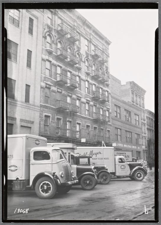 Tenements & warehouses; J. Popeil Wholesale Grocer: 160-172 E. 127St-Lexington Av-3rd Av?, Manhattan, 1938