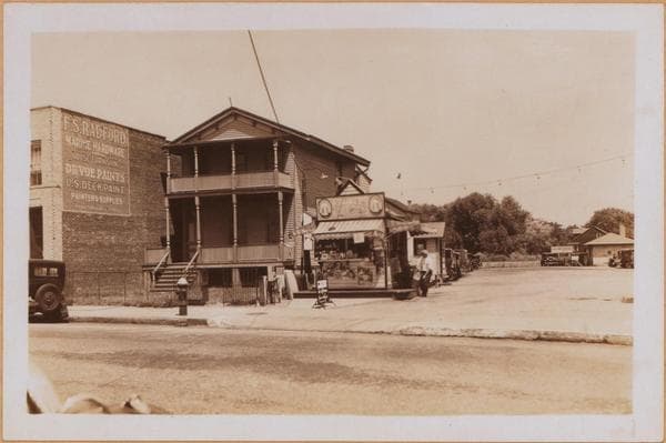 Brooklyn: Emmons Avenue - 22nd Street (East), 1933