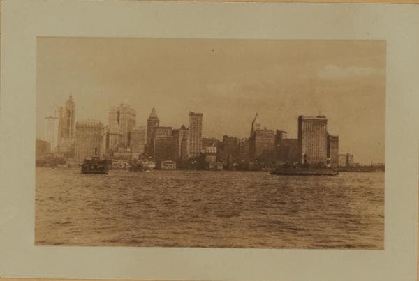 North (Hudson) River - Shore and Skyline - Manhattan - Battery - 14th Street - [Bankers Trust Company ; Columbia Trust Company ; Equitable Trust Company ; Irving Trust Company ; Singer Manufacturing Company ; Whitehall Building ; Bankers Trust Company ; Columbia Trust Company ; Equitable Trust Company ; Irving Trust Company ; Singer Manufacturing Company ; Whitehall Building]., 1925–1930