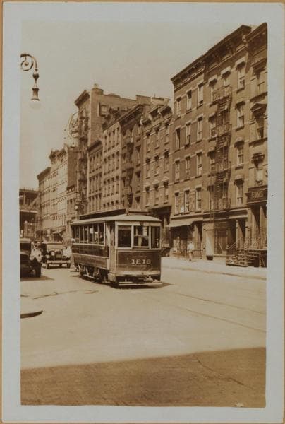 Manhattan: East Broadway - Pike Street, 1931