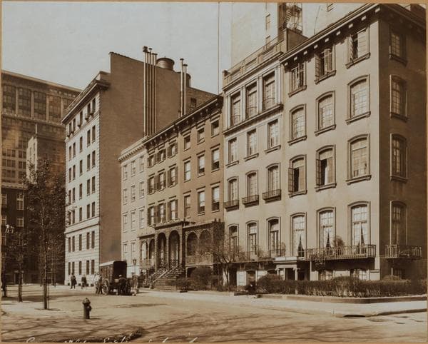 Manhattan: Gramercy Park West - Gramercy Park (North), 1925