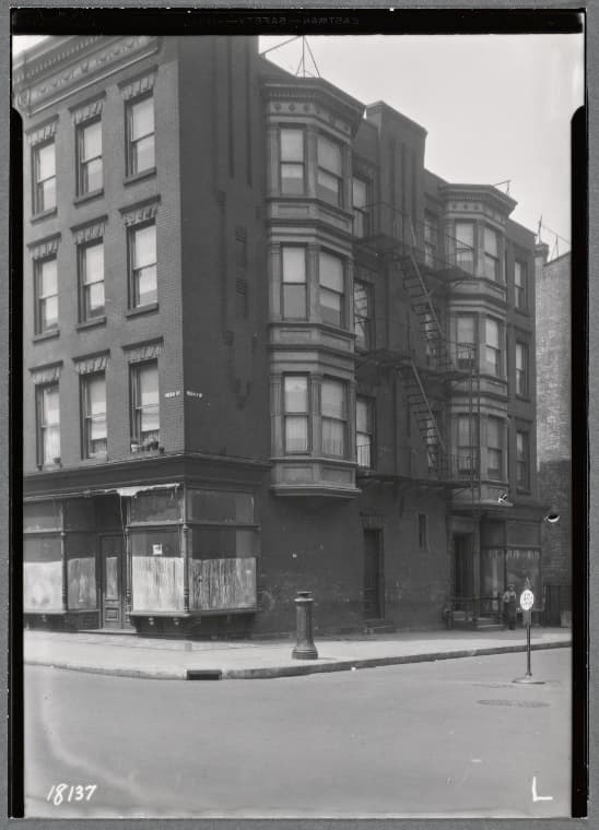 Tenement building with vacant storefronts: Hicks St. - President St., Brooklyn, 1937
