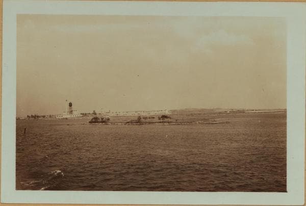 Islands - Rikers Island - [Tug George Waldie with several barges.], 1937