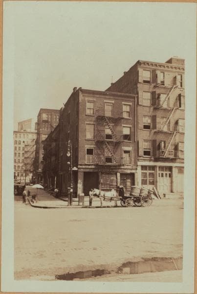 Manhattan: South Street - Pike Slip, 1931