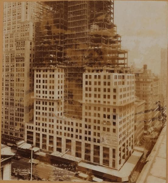 Manhattan: 42nd Street - 5th Avenue, 1930