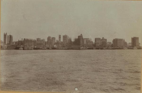 North (Hudson) River - [River scenes - Manhattan skyline - Bankers Trust Company - Singer Manufacturing Company.], 1906–1911