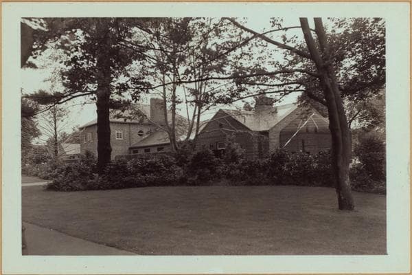 Richmond: Barrett Park - [Barrett Park Menagerie.], 1937