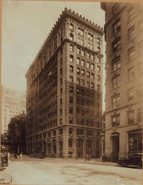 Manhattan: Wall Street - Water Street, 1920