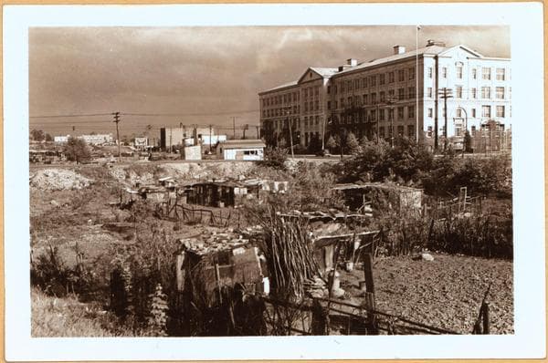 Bronx: Gun Hill Road (East) - Barnes Avenue, 1936–1938