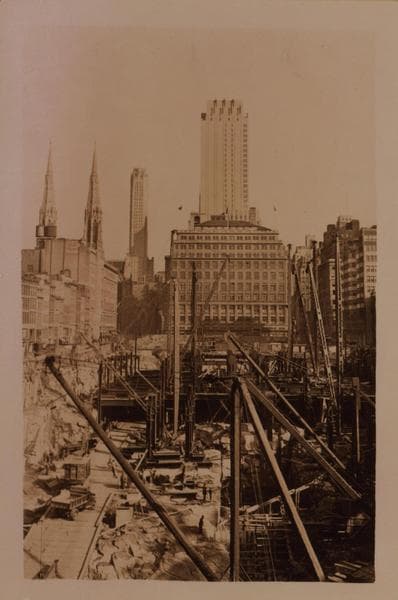 Manhattan: 50th Street - 6th Avenue, 1931–1932