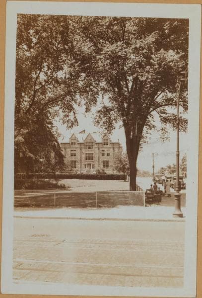 Manhattan: Broadway - Isham Street, 1933