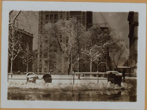 Manhattan: City Hall Park - [Fountain - statue of "Civic Virtue".], 1928