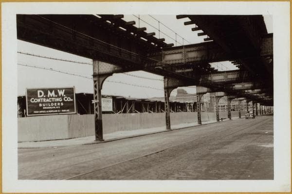Brooklyn: Myrtle Avenue - Prince Street, 1942