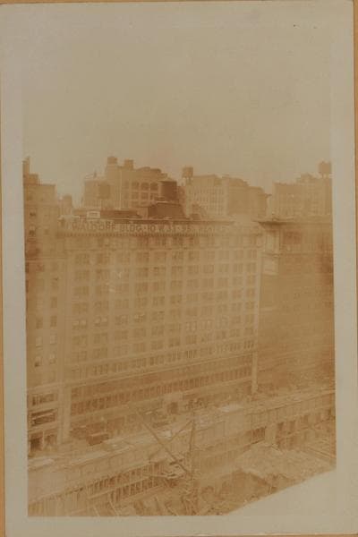 Manhattan: 33rd Street (West) - 5th Avenue, 1930