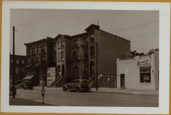 Brooklyn: 3rd Avenue - St. Mark's Place, 1942