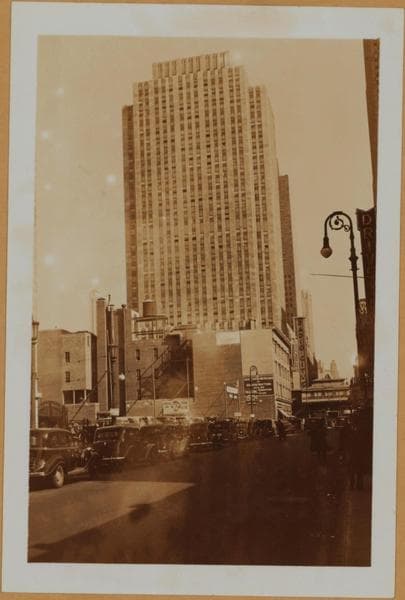 Manhattan: 50th Street - 7th Avenue, 1932–1936