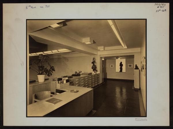 Manhattan: 5th Avenue - [Between 55th and 56th Streets], 1939