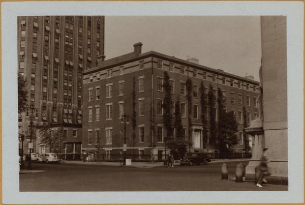 Manhattan: 5th Avenue - Waverly Place, 1939–1940