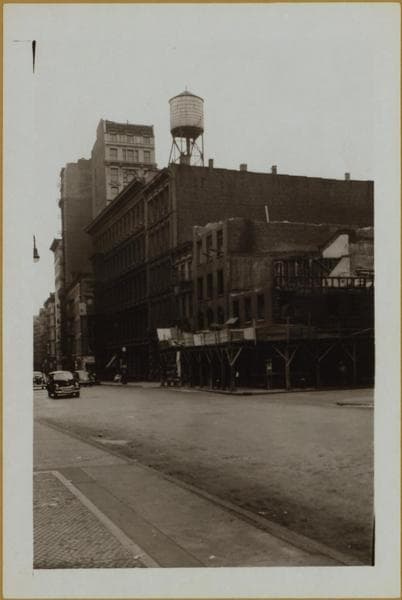 Manhattan: Broome Street - Crosby Street, 1942