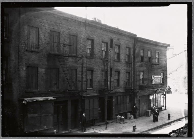 Tenement row, Al's Luncheonette: 40 Ann St - Nassau St, Manhattan, 1934