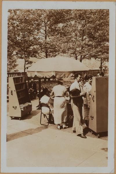 Manhattan: Bryant Park (Southeastern corner)., 1935