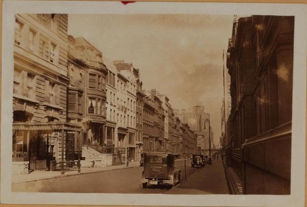 Manhattan: 51st Street (South) - 5th Avenue., 1931