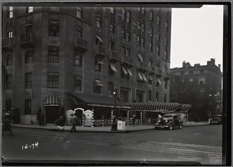 One Fifth Avenue, The Apartment Hotel: 1 Fifth Avenue-E. 8th St., Manhattan, 1935