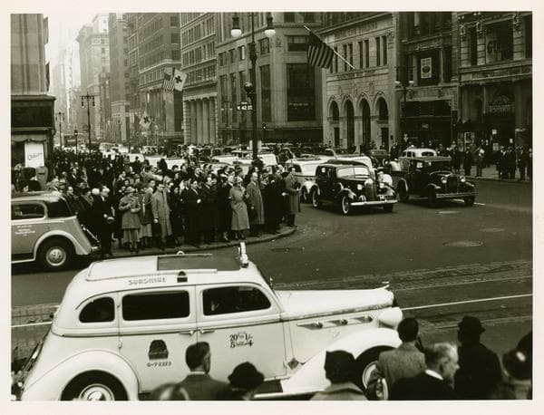 Fifth Avenue - West 42nd Street, 1937-11-11