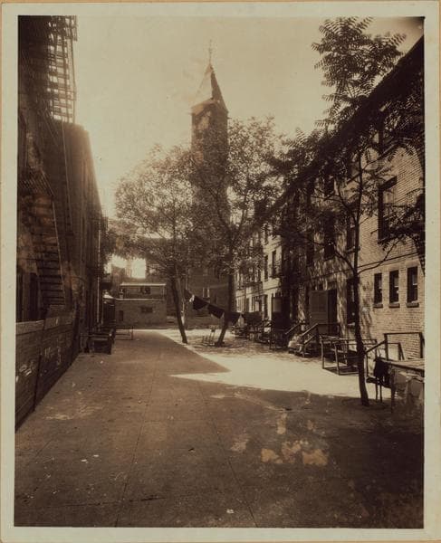 Manhattan: Patchin Place - Milligan Place, 1925