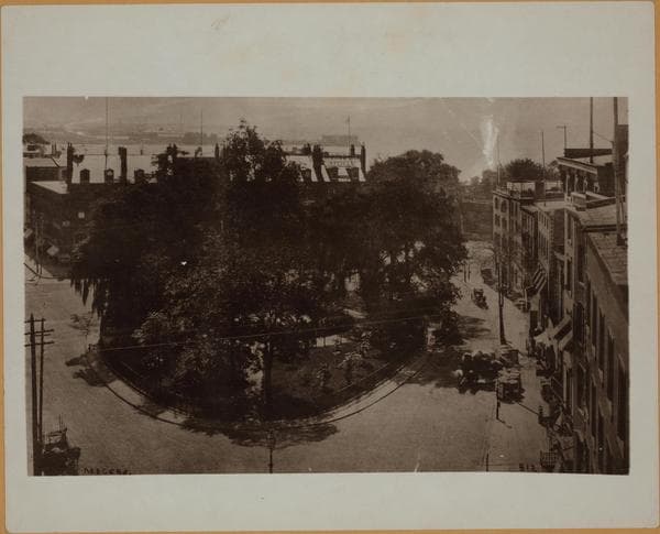 Manhattan: Broadway - Battery Place, ca. 1875