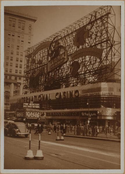 Manhattan: Broadway - 44th Street (West), 1938
