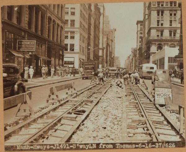 Manhattan: West Broadway - Thomas Street, 1937
