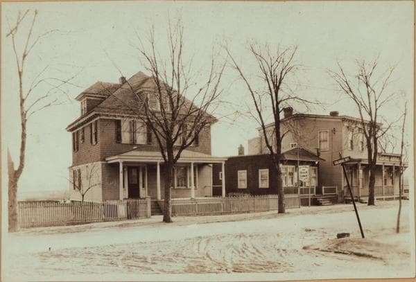 Queens: Colonial Avenue - Nassau Boulevard, 1924–1926