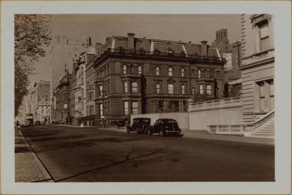 Manhattan: 5th Avenue - 67th Street, 1938