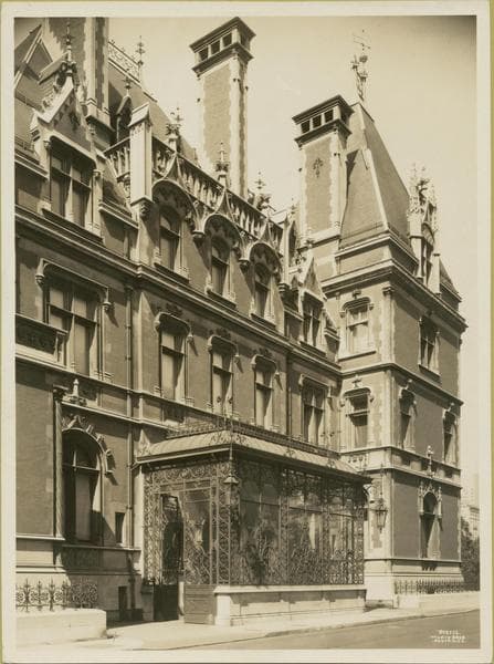 Fifth Avenue - 61st Street, southeast corner