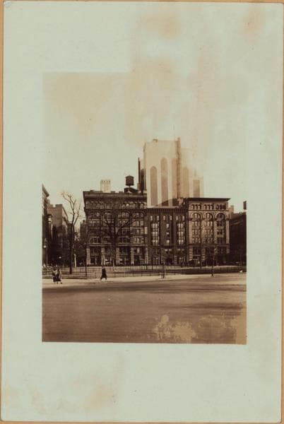 Manhattan: Washington Square East - 4th Street (West), 1933-02-24